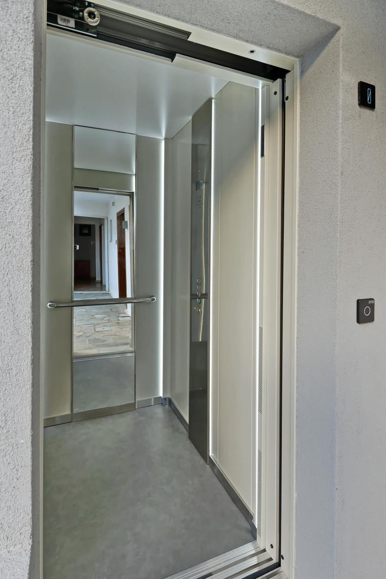 טרולוס Hotel Korali מראה חיצוני תמונה